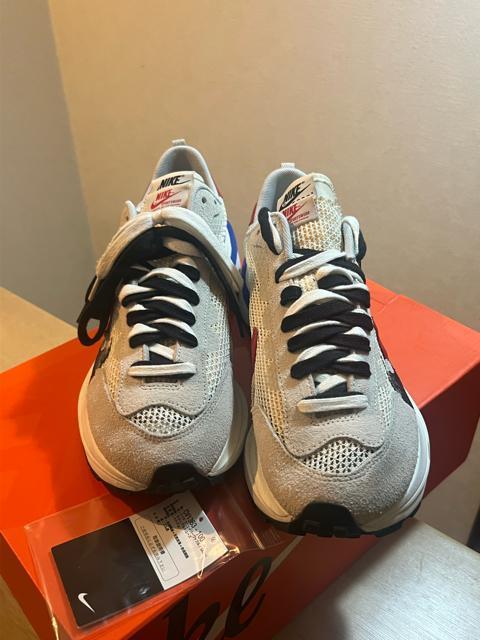 sacai × Nike Vapor Waffle "Royal Fuchsia < ブランド  sacai × Nike Vapor Waffle "Royal Fuchsia < ブランドの