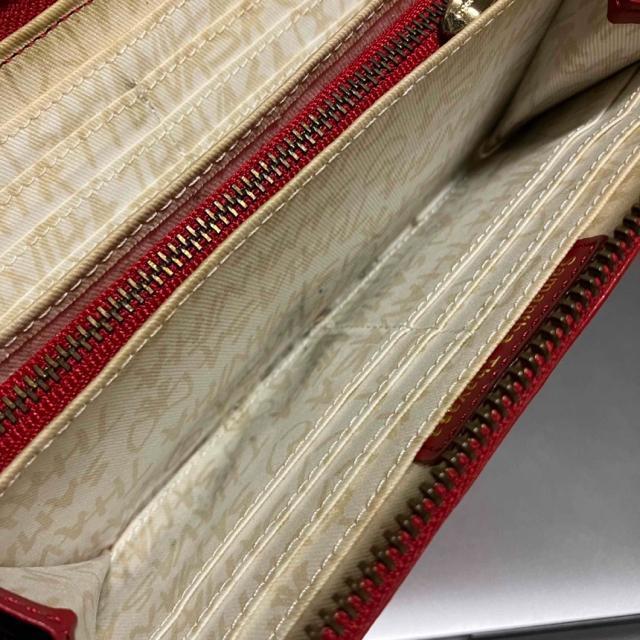 Samantha Thavasa T}T^oT / EhWbv z