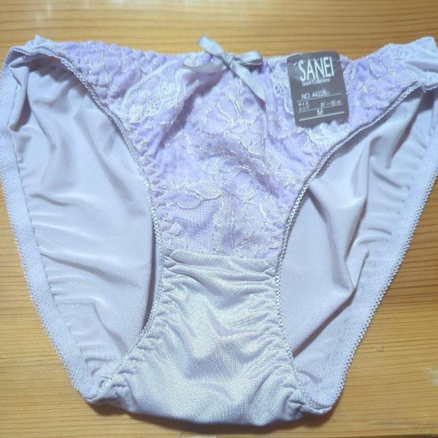 新品衣類 紫花柄レース М < 女性ファッション  新品衣類 紫花柄レース М  < 女性ファッションの