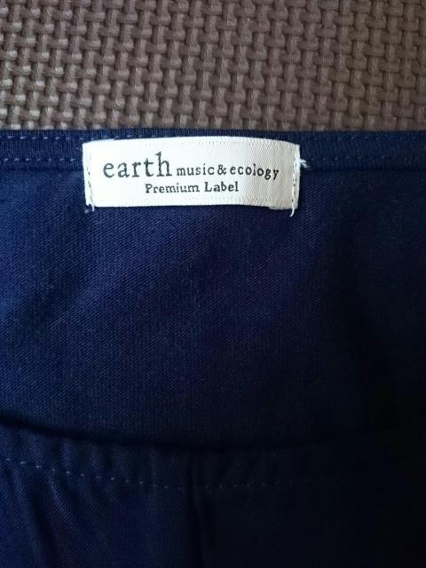 新品未使用☆earth music&ecology★異素材切替プルオーバー☆ < ブランド  新品未使用☆earth music&ecology★異素材切替プルオーバー☆ < ブランドの