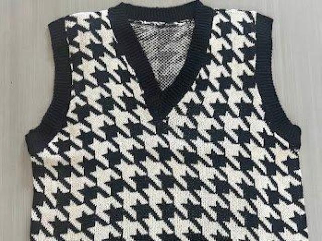 千鳥柄 ニット ベスト ブラック×ホワイト < 女性ファッション 千鳥柄 ニット ベスト ブラック×ホワイト < 女性ファッションの