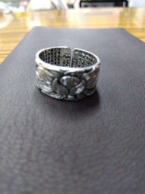 �V�i�A���g�p�i�@�Ń����O�@�t���[�T�C�Y �� �j���A�N�Z�T���[/���v�� 