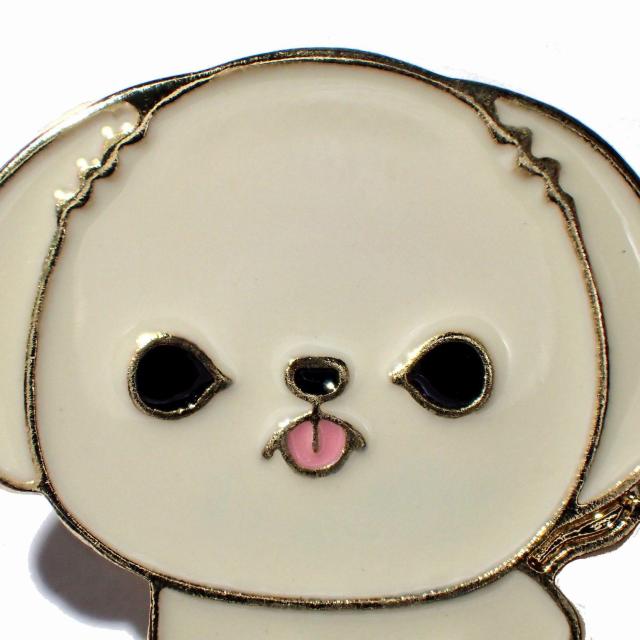犬 シーズー 白色 エナメル ピンバッジ ピンズ バッジ ブローチ ピンブローチ ラペルピン < 女性アクセサリー/時計  犬 シーズー 白色 エナメル ピンバッジ ピンズ バッジ ブローチ ピンブローチ ラペルピン < 女性アクセサリー/時計の