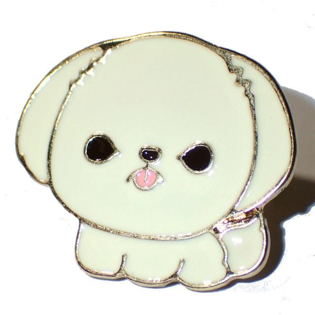 犬 シーズー 白色 エナメル ピンバッジ ピンズ バッジ ブローチ ピンブローチ ラペルピン < 女性アクセサリー/時計  犬 シーズー 白色 エナメル ピンバッジ ピンズ バッジ ブローチ ピンブローチ ラペルピン < 女性アクセサリー/時計の