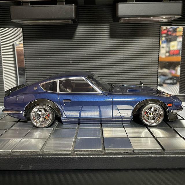 イグニッションモデル 1/18 日産 フェアレディーZ(S30)カスタム仕様 < ホビー  イグニッションモデル 1/18 日産 フェアレディーZ(S30)カスタム仕様 < ホビーの