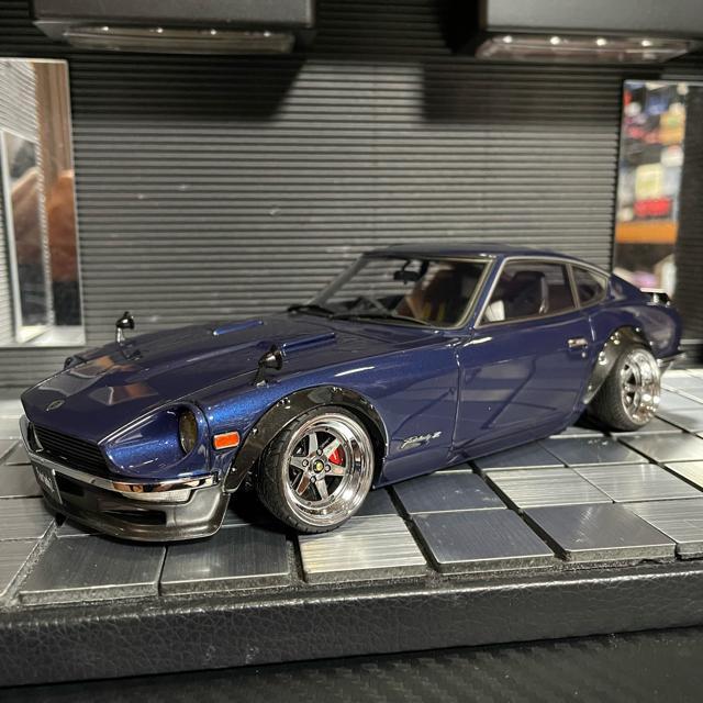 イグニッションモデル 1/18 日産 フェアレディーZ(S30)カスタム仕様 < ホビー  イグニッションモデル 1/18 日産 フェアレディーZ(S30)カスタム仕様 < ホビーの