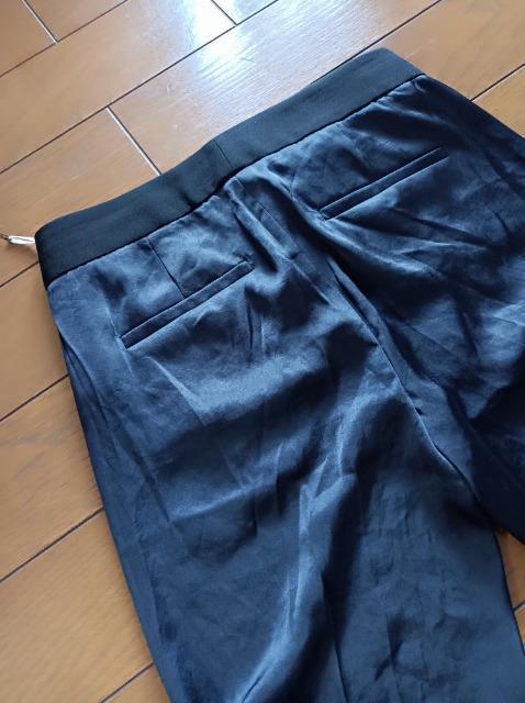 Theory★新品タグ付き★定価3万超え★美脚足長パンツ★綺麗素敵カッコイイ★お得にどーぞ★送料サービス★ < 女性ファッション  Theory★新品タグ付き★定価3万超え★美脚足長パンツ★綺麗素敵カッコイイ★お得にどーぞ★送料サービス★ < 女性ファッションの