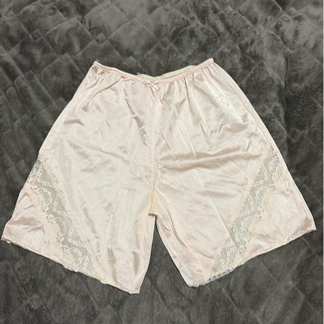 タンス整理品 衣類 おまとめOK ホームクリーニング済み フレアパンツ ピンク Lサイズ < 女性ファッション  タンス整理品 衣類 おまとめOK ホームクリーニング済み フレアパンツ ピンク Lサイズ  < 女性ファッションの