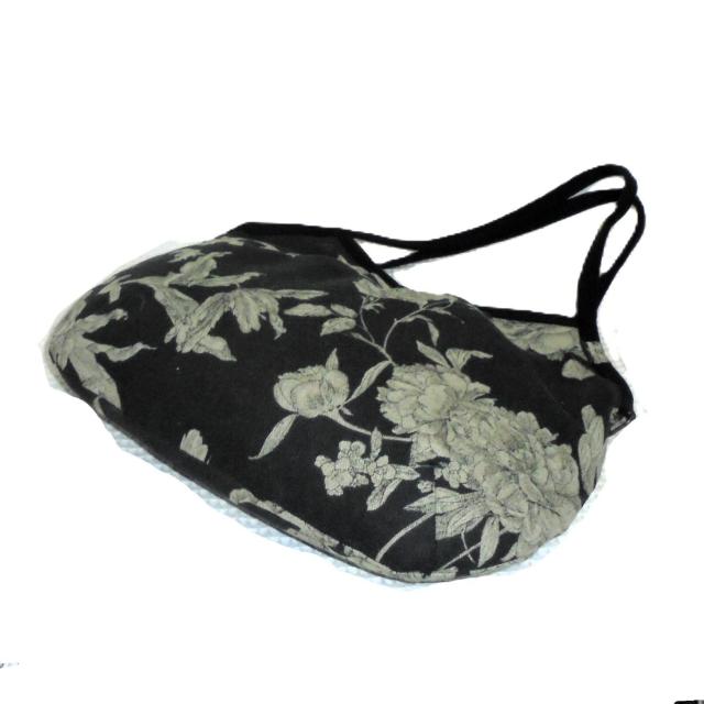 【マチなしグラニーバッグ】【Dカン付きショルダー対応】◆ボタニカルフラワー×黒地 < 女性ファッション 【マチなしグラニーバッグ】【Dカン付きショルダー対応】◆ボタニカルフラワー×黒地 < 女性ファッションの