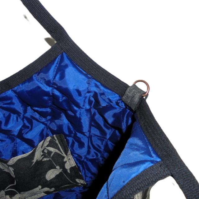 【マチなしグラニーバッグ】【Dカン付きショルダー対応】◆ボタニカルフラワー×黒地 < 女性ファッション 【マチなしグラニーバッグ】【Dカン付きショルダー対応】◆ボタニカルフラワー×黒地 < 女性ファッションの