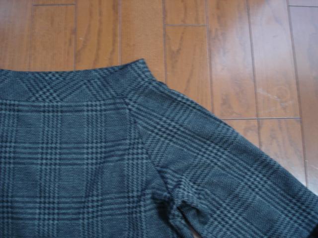 ★ストロベリーフィールズ 袖ファーデザインニット・カットソー★超激安! < ブランド ★ストロベリーフィールズ 袖ファーデザインニット・カットソー★超激安! < ブランドの