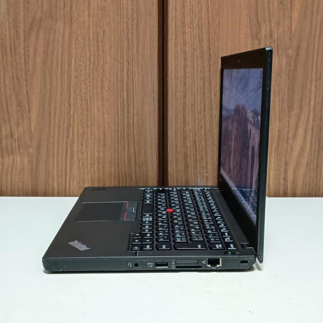 Lenovo ThinkPad Corei5 ������8GB SSD256GB Web�J���� Windows11 Office �� PC�{��/���Ӌ@��� 