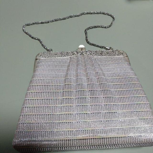 シルバー色パーティーバック < 女性ファッション シルバー色パーティーバック < 女性ファッションの