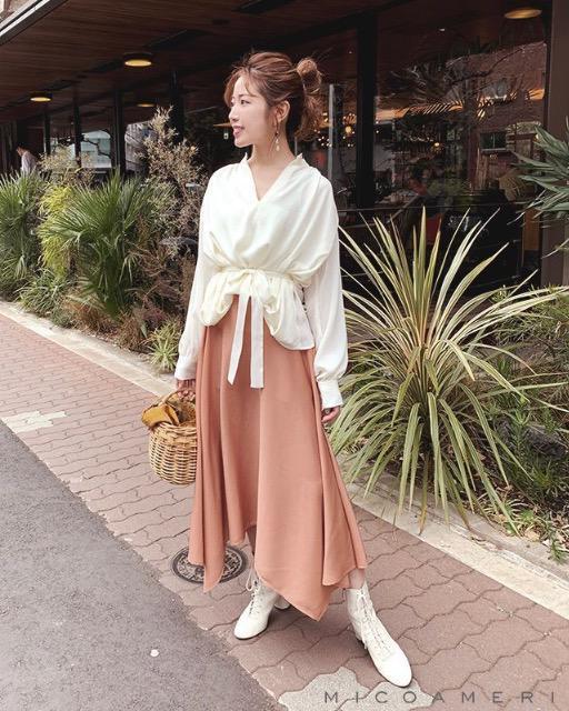 MICOAMERI☆バルーントップス☆ホワイト☆超美品 < ブランド MICOAMERI☆バルーントップス☆ホワイト☆超美品 < ブランドの