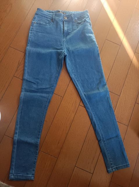 E GORGE★柔らか伸び伸びデニム★新品同様★履き心地抜群★動きやすい★ < 女性ファッション E GORGE★柔らか伸び伸びデニム★新品同様★履き心地抜群★動きやすい★ < 女性ファッションの