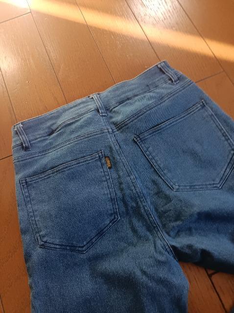 E GORGE★柔らか伸び伸びデニム★新品同様★履き心地抜群★動きやすい★ < 女性ファッション E GORGE★柔らか伸び伸びデニム★新品同様★履き心地抜群★動きやすい★ < 女性ファッションの