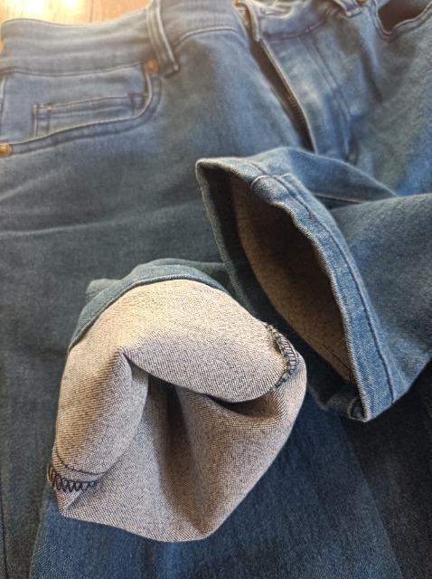 E GORGE★柔らか伸び伸びデニム★新品同様★履き心地抜群★動きやすい★ < 女性ファッション E GORGE★柔らか伸び伸びデニム★新品同様★履き心地抜群★動きやすい★ < 女性ファッションの