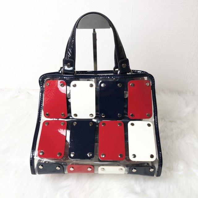 【レア】ドルチェ&ガッバーナ トートバッグ ハンドバッグ クリアバッグ パテントレザー マルチカラー < ブランド 【レア】ドルチェ&ガッバーナ トートバッグ ハンドバッグ クリアバッグ パテントレザー マルチカラー < ブランドの