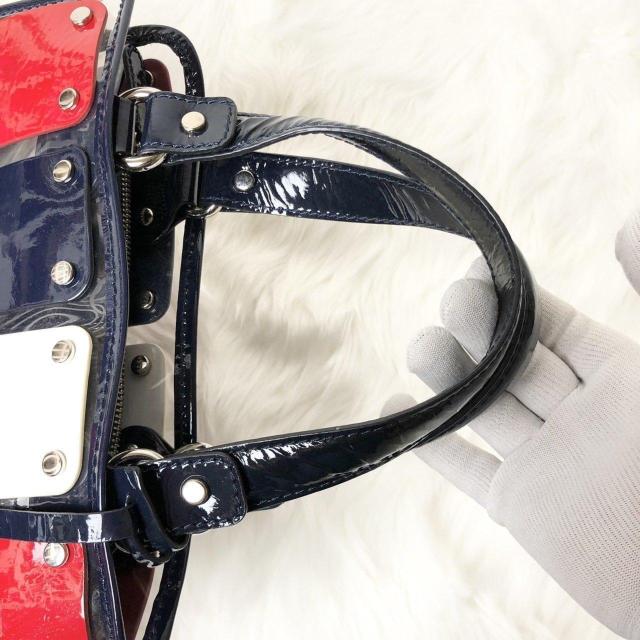 【レア】ドルチェ&ガッバーナ トートバッグ ハンドバッグ クリアバッグ パテントレザー マルチカラー < ブランド 【レア】ドルチェ&ガッバーナ トートバッグ ハンドバッグ クリアバッグ パテントレザー マルチカラー < ブランドの