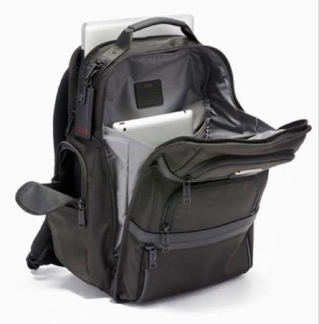 �V�i���g�p TUMI ALPHA 3�u���b�N�f���b�N�X���@�\�V�����_�[�o�b�O �����b�N �� �j���t�@�b�V������ 