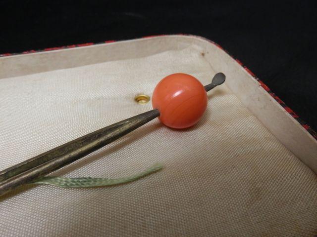 ■■ぬくもりある…アンティークな飾り物■■珊瑚の簪 < 女性アクセサリー/時計  ■■ぬくもりある…アンティークな飾り物■■珊瑚の簪 < 女性アクセサリー/時計の