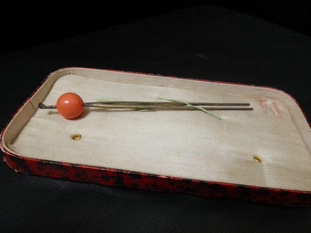 ■■ぬくもりある…アンティークな飾り物■■珊瑚の簪 < 女性アクセサリー/時計  ■■ぬくもりある…アンティークな飾り物■■珊瑚の簪 < 女性アクセサリー/時計の