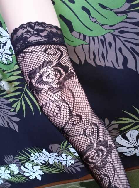 激エロッ(人´エ`*)薔薇柄編み網ガーターストッキングеニーハイ < 女性ファッション  激エロッ(人´エ`*)薔薇柄編み網ガーターストッキングеニーハイ < 女性ファッションの