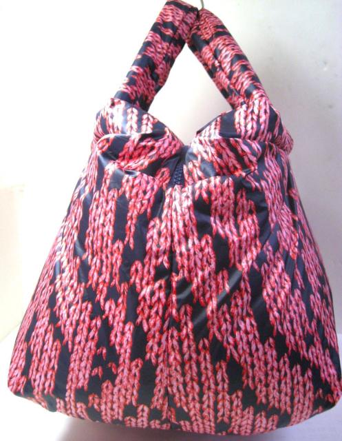 極美品シー バイ クロエSEEBYCHLOE最軽量約300gセミショルダーハンド < ブランド  極美品シー バイ クロエSEEBYCHLOE最軽量約300gセミショルダーハンド < ブランドの