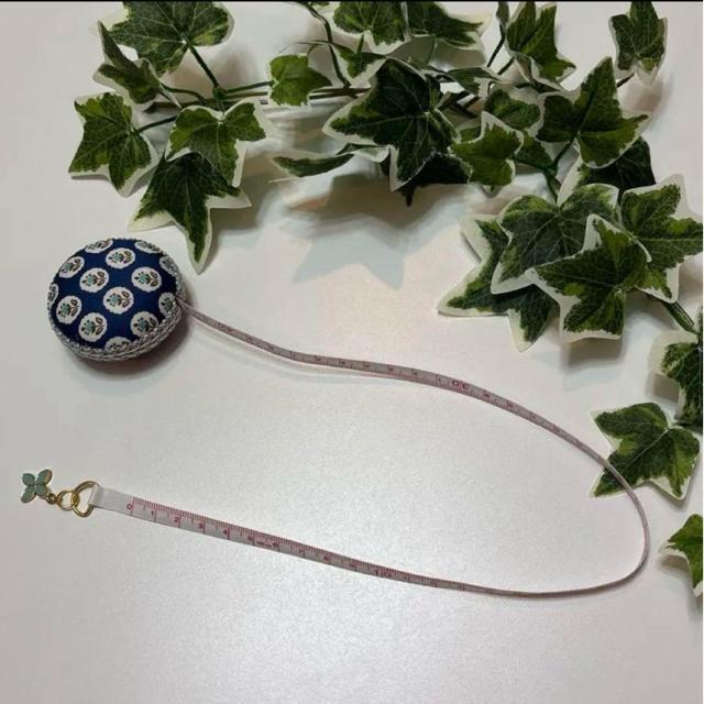 ハンドメイド プロヴァンス風小紋柄 マカロンメジャー 裁縫道具 文具 雑貨 < ペット/手芸/園芸  ハンドメイド プロヴァンス風小紋柄 マカロンメジャー 裁縫道具 文具 雑貨 < ペット/手芸/園芸の