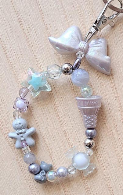 ME:I KEIKO 清水恵子 キーホルダー シルバー系 < タレントグッズ ME:I KEIKO 清水恵子 キーホルダー シルバー系 < タレントグッズの