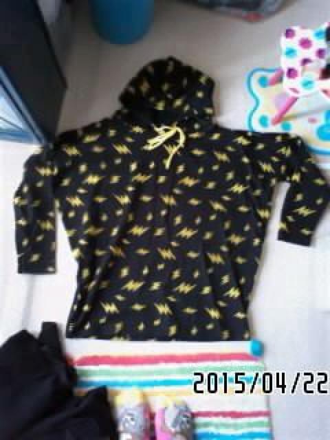 ファンキーフルーツ・フロッキーイナズマ柄ドルマン袖パーカー < ブランド ファンキーフルーツ・フロッキーイナズマ柄ドルマン袖パーカー < ブランドの