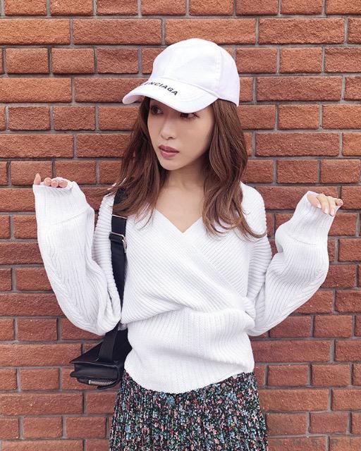 MICOAMERI☆ニットトップス☆ホワイト☆超美品 < ブランド MICOAMERI☆ニットトップス☆ホワイト☆超美品 < ブランドの