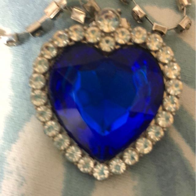 ネックレスハート型 < 女性アクセサリー/時計  ネックレスハート型 < 女性アクセサリー/時計の