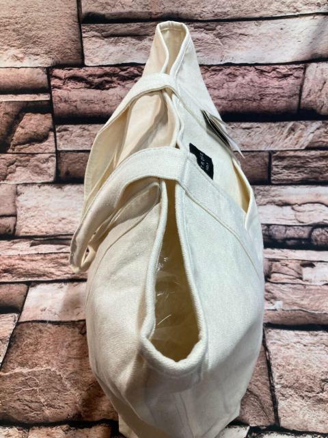 送料無料!『ALTROSENO.9』ハンプトートバッグ(オフホワイト)1個 < 女性ファッション  送料無料!『ALTROSENO.9』ハンプトートバッグ(オフホワイト)1個 < 女性ファッションの