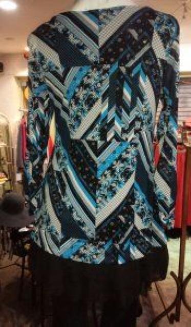 ブルー黒長袖チュニックストレッチカットソー白花裾シフォンS〜M < 女性ファッション  ブルー黒長袖チュニックストレッチカットソー白花裾シフォンS〜M < 女性ファッションの