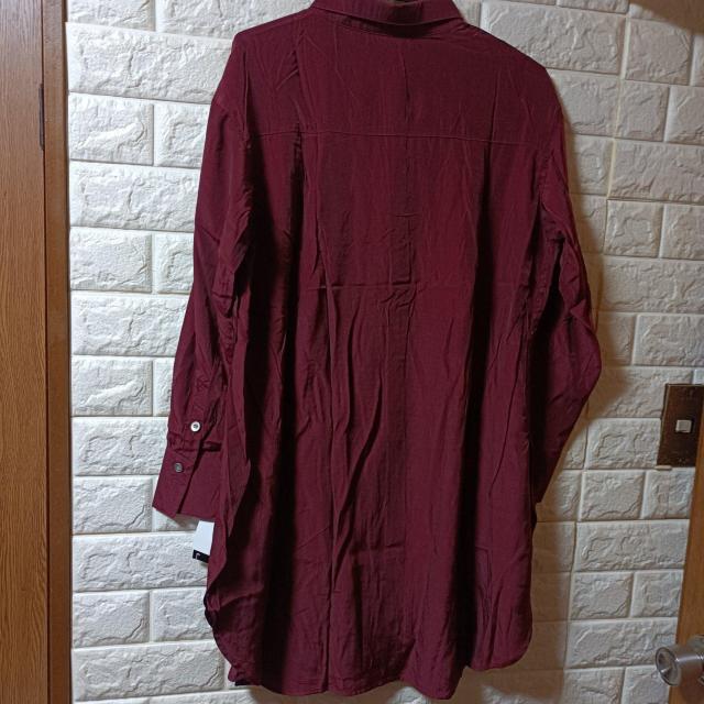 PENNY  JULE★新品★サイドスリット入ロングシャツ < 女性ファッション  PENNY  JULE★新品★サイドスリット入ロングシャツ < 女性ファッションの