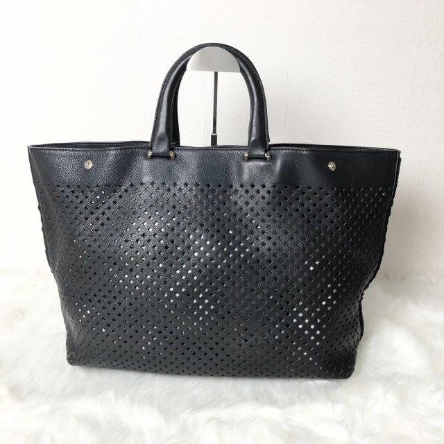 【美品】BALLY バリー ハンドバッグ トートバッグ A4収納可能 パンチングレザー 本革 ブラック < ブランド 【美品】BALLY バリー ハンドバッグ トートバッグ A4収納可能 パンチングレザー 本革 ブラック < ブランドの