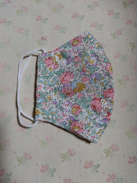【送料無料】ハンドメイド 大人用マスク 小さめ リバティ柄 < ペット/手芸/園芸 【送料無料】ハンドメイド 大人用マスク 小さめ リバティ柄 < ペット/手芸/園芸の