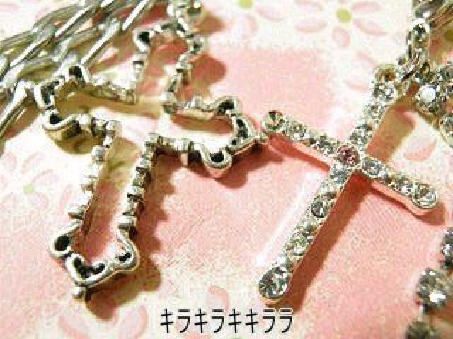 《New》愛*LOVE★くり抜きキラキラクロス*ペアストラップ < 家電/AV  《New》愛*LOVE★くり抜きキラキラクロス*ペアストラップ  < 家電/AVの