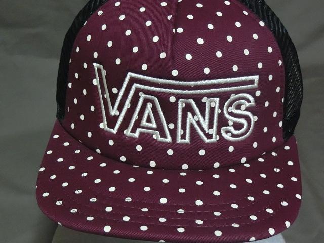 アメカジ バンズ【Vans】ロゴ刺繍入り ドット柄 メッシュCAP < 男性ファッション  アメカジ バンズ【Vans】ロゴ刺繍入り ドット柄 メッシュCAP  < 男性ファッションの