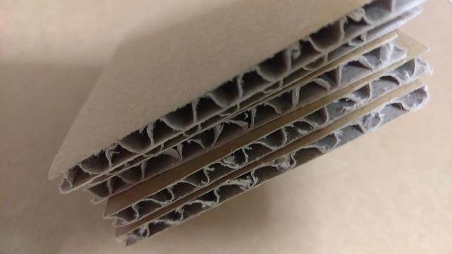 裁断済み段ボール板 9×7cm 40枚セット < インテリア/ライフ 裁断済み段ボール板 9×7cm 40枚セット < インテリア/ライフの