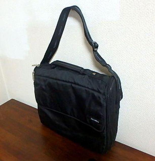 ◆resmed レスメド ショルダーバッグ 中古美品 < 男性ファッション  ◆resmed レスメド ショルダーバッグ 中古美品 < 男性ファッションの