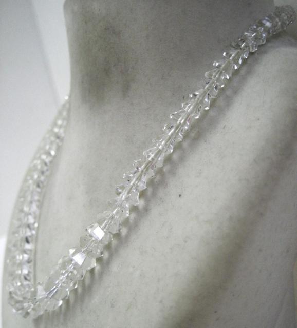 極美品 シルバークラスプ 水晶クオーツ ネックレス グラデーション約4〜10mm < 女性アクセサリー/時計  極美品 シルバークラスプ 水晶クオーツ ネックレス グラデーション約4〜10mm < 女性アクセサリー/時計の
