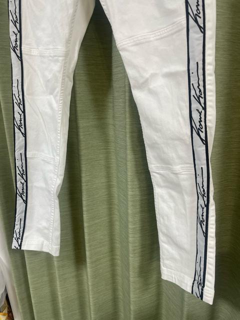 Karl Kani カールカナイ スキニーパンツ ゴルフパンツ白 サイズ32 L ストレッチ パンツ ジーンズ ホワイト 白 < ブランド Karl Kani カールカナイ スキニーパンツ ゴルフパンツ白 サイズ32 L ストレッチ パンツ ジーンズ ホワイト 白 < ブランドの