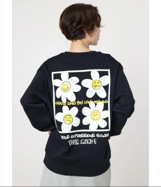 fINEY FOUR FLOWER XEFbg   uh 