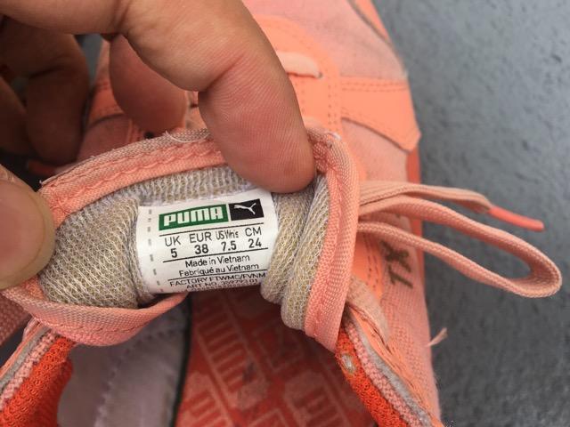PUMA󂠂Xj[J[