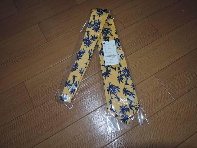 新品TMTアロハ柄ネクタイ黄色ヤシの木PAOLO ALBIZZATI < ブランド  新品TMTアロハ柄ネクタイ黄色ヤシの木PAOLO ALBIZZATI < ブランドの