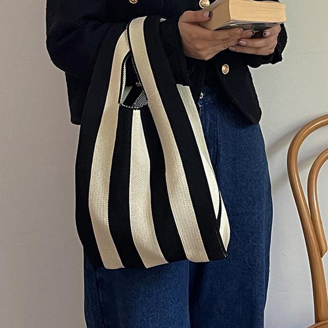 送料無料 新品 ニットバッグ トートバッグ バイカラー < 女性ファッション  送料無料 新品 ニットバッグ トートバッグ バイカラー < 女性ファッションの