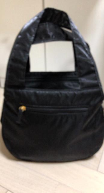 新品未使用ハンドバッグ ショルダーバッグトートバッグブラックポケットたくさん収納充実簡単手入れ撥水仕様軽量華やか素敵 < 女性ファッション  新品未使用ハンドバッグ ショルダーバッグトートバッグブラックポケットたくさん収納充実簡単手入れ撥水仕様軽量華やか素敵 < 女性ファッションの