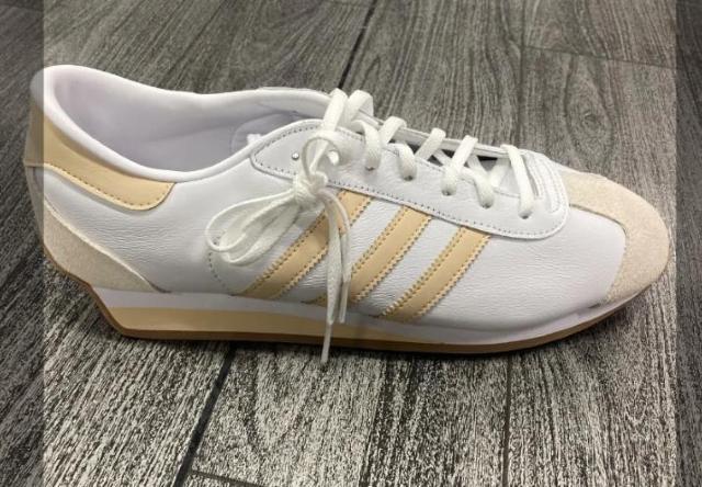 yVizadidas AfB_X@Xj[J[@COUNTRY II Jg[ II @JH5585@Y@TCY30.0p  uh 